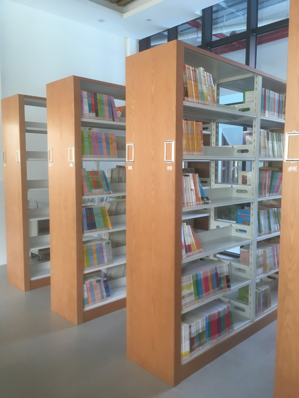 橡木書架
